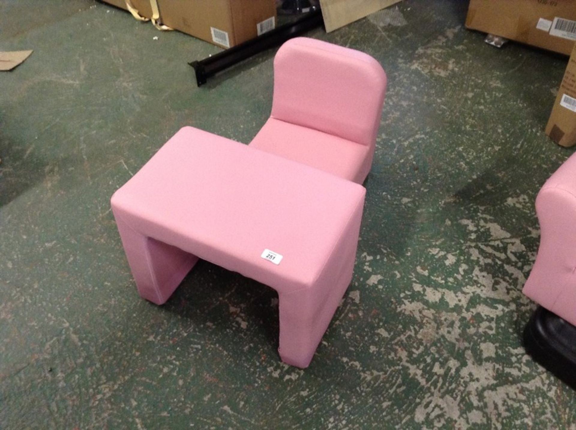 |X1| KIDS PINK FAUX LEATHER CHAIR & DESK |RRP-| |N