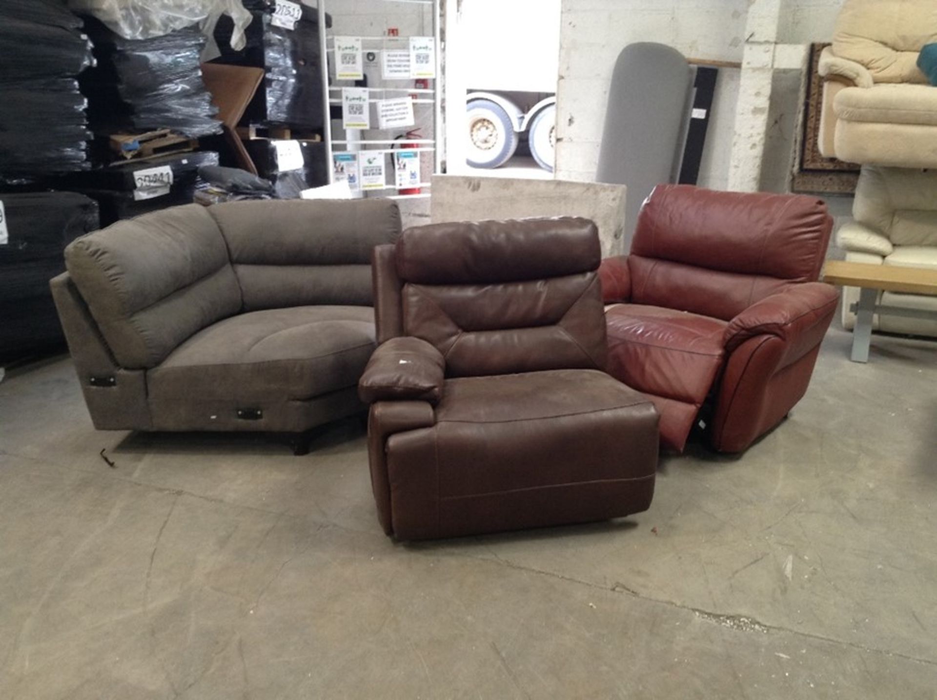 QUANTITY PART SOFAS (ALL MUST GO) HH17-690110-27 S