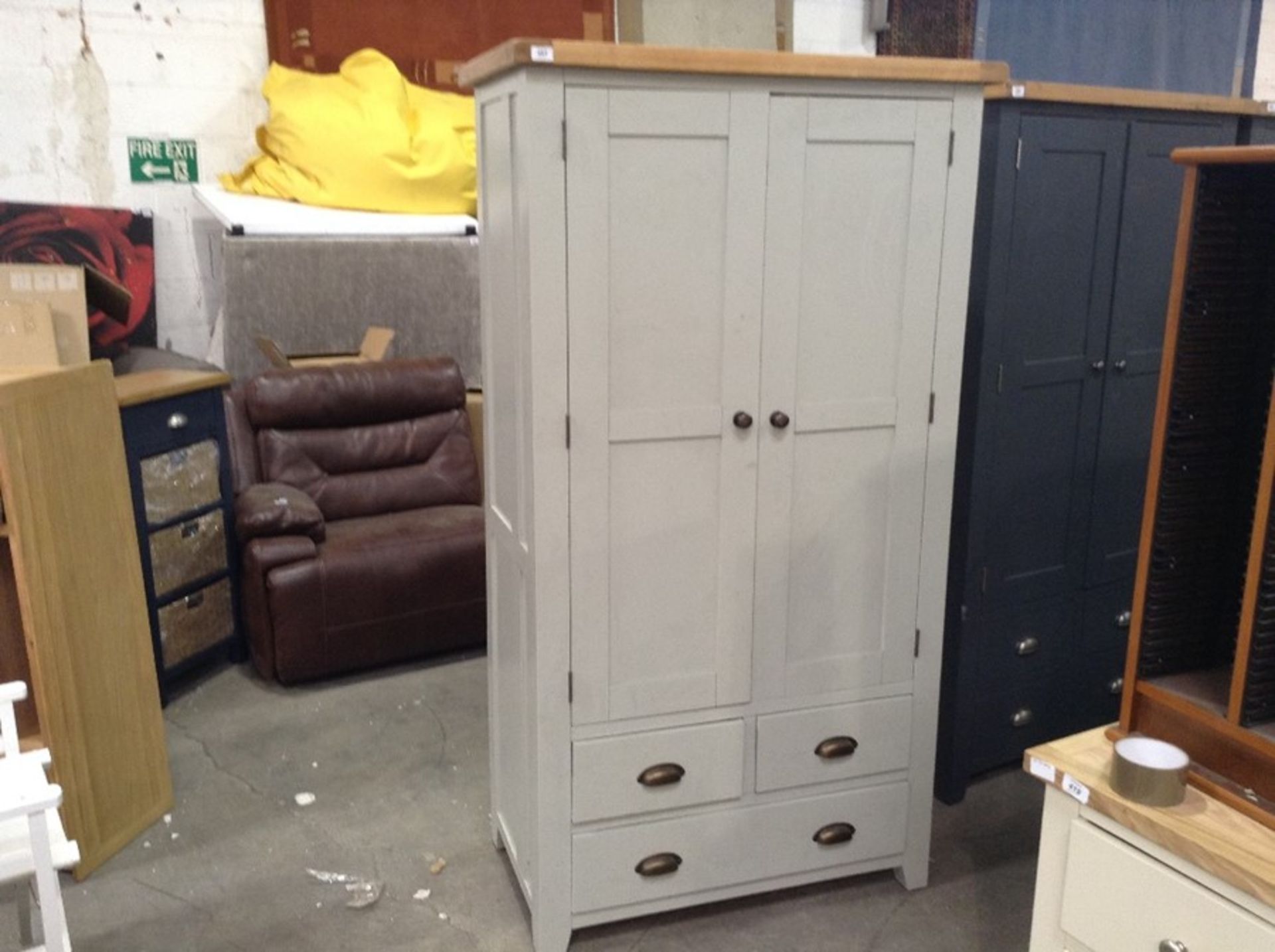 Hampshire Grey Large Larder Unit (CH-N24 -LARL-PBLUE)