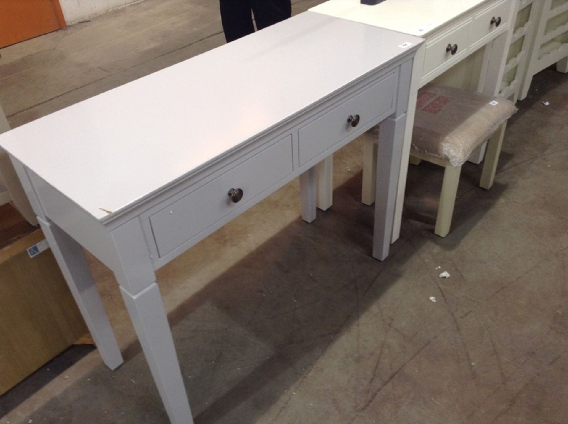 SOFT GREY DRESSING TABLE (DAMAGED)