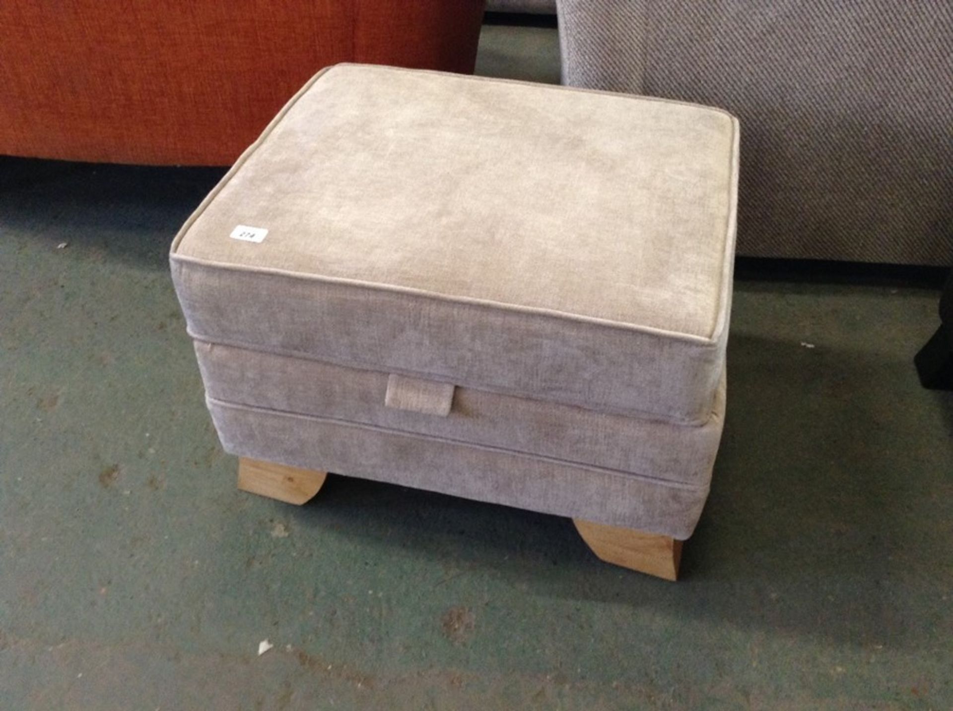 BEIGE STORAGE FOOT STOOL