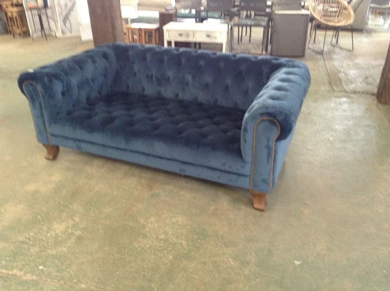 Modern & Antique Furniture Auction inc Top High Street Brands