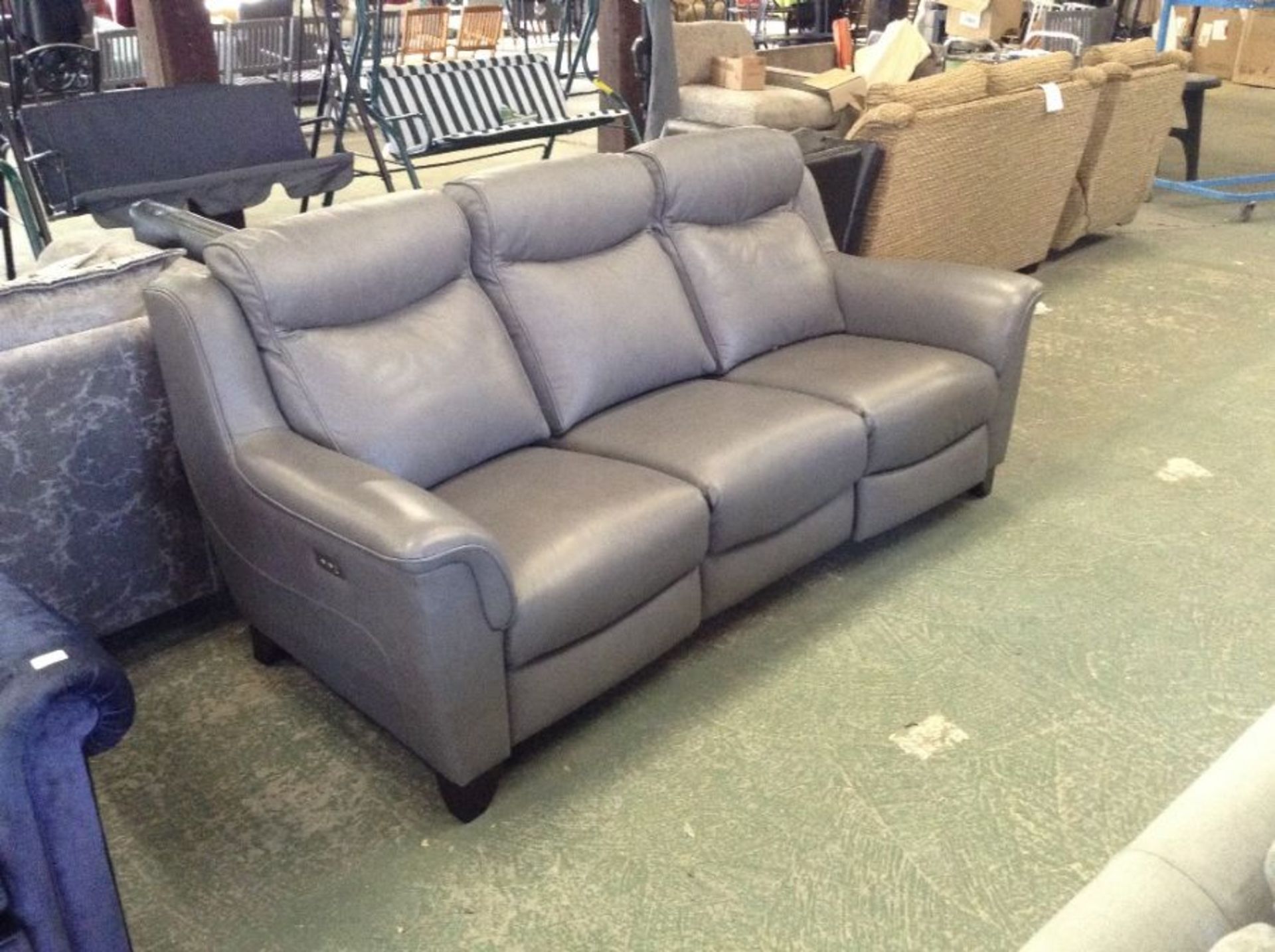 GREY LEATHYER ELECTRIC RECLINING 3 SEATER SOFA(TRO