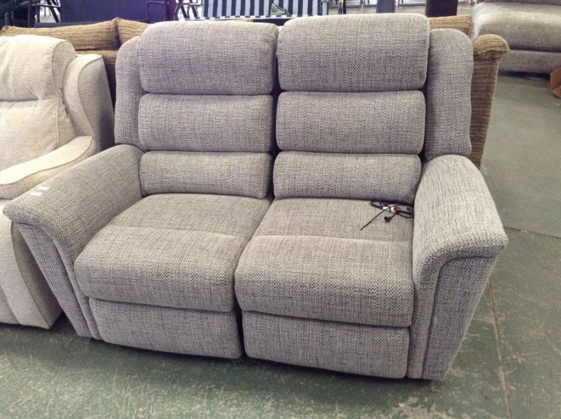 GREY PATTERNED ELECTRIC RECLIN ING 2 SEATER(TROO22