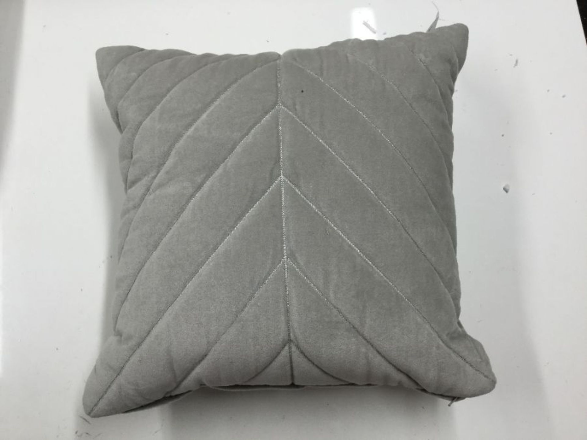 CUSH GREY VELVET ( 45cm ) (NX2 - 7) - 7B