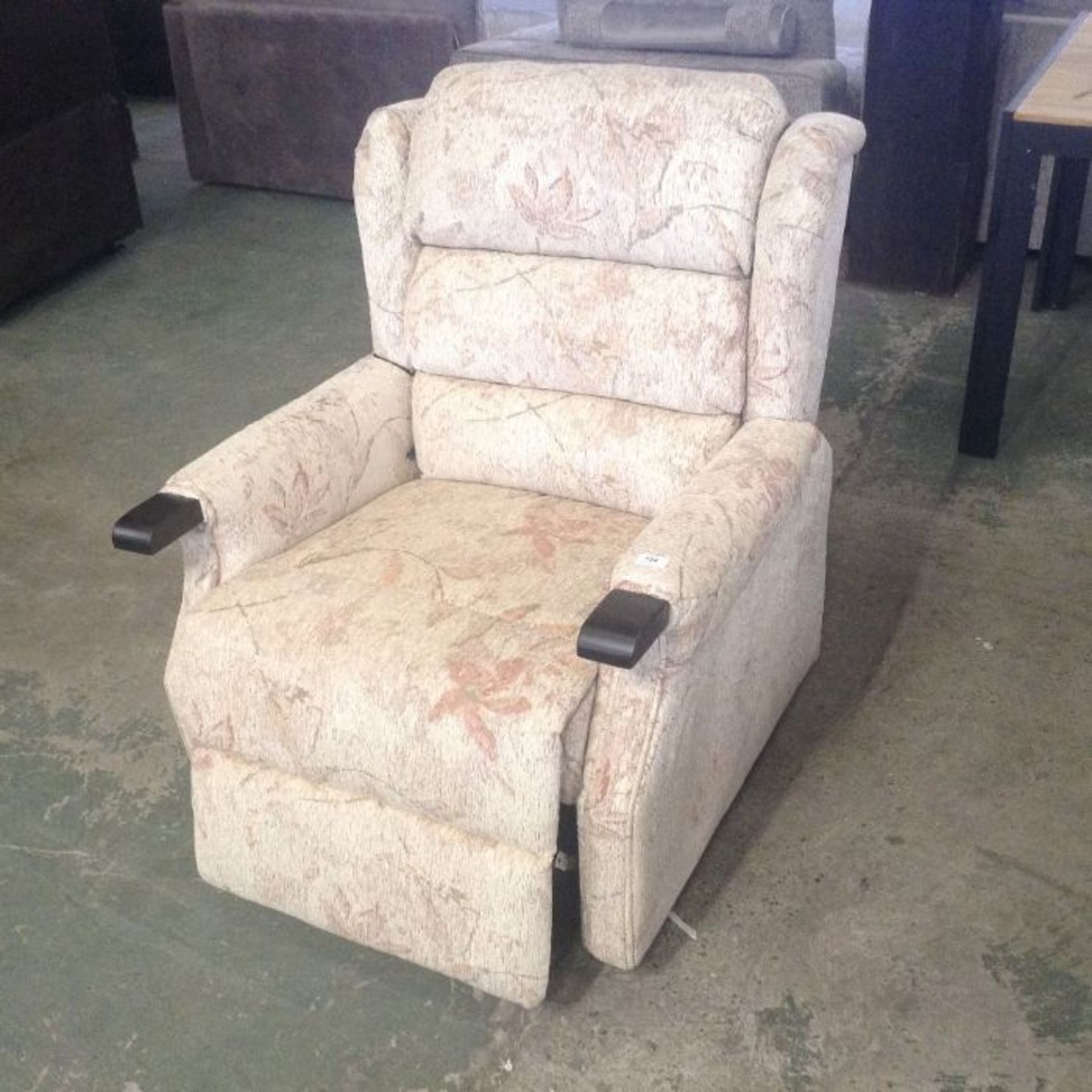 CREAM PATTERNED ELECTIC RISE + RECLINE CHAIR (MARK ON ARM)