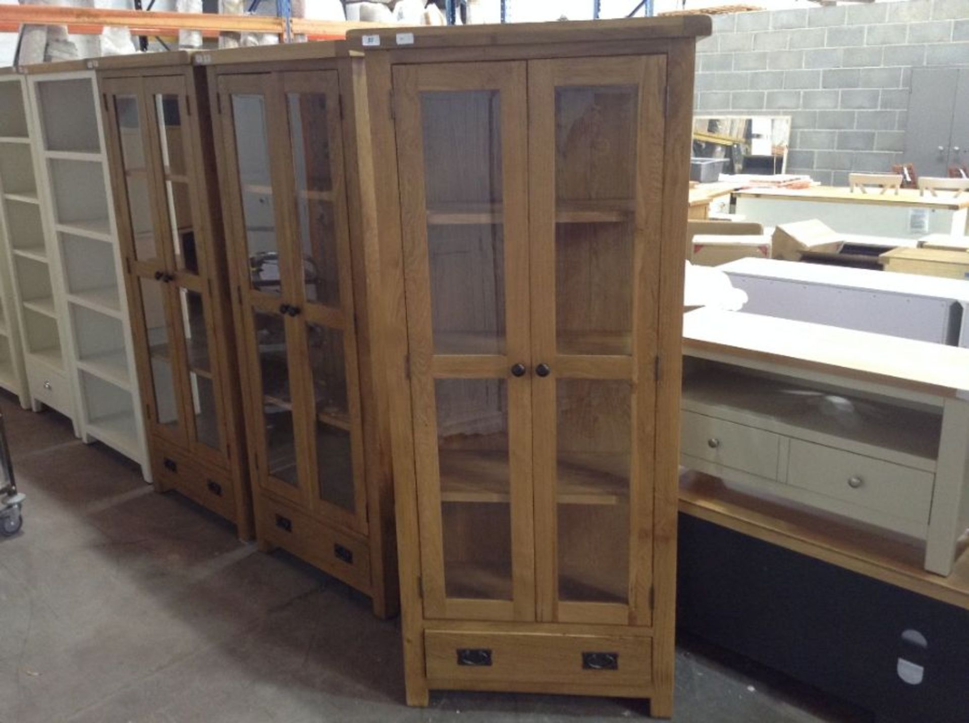 Winchester Oak Display Cabinet (B/3 -CO-DIS)