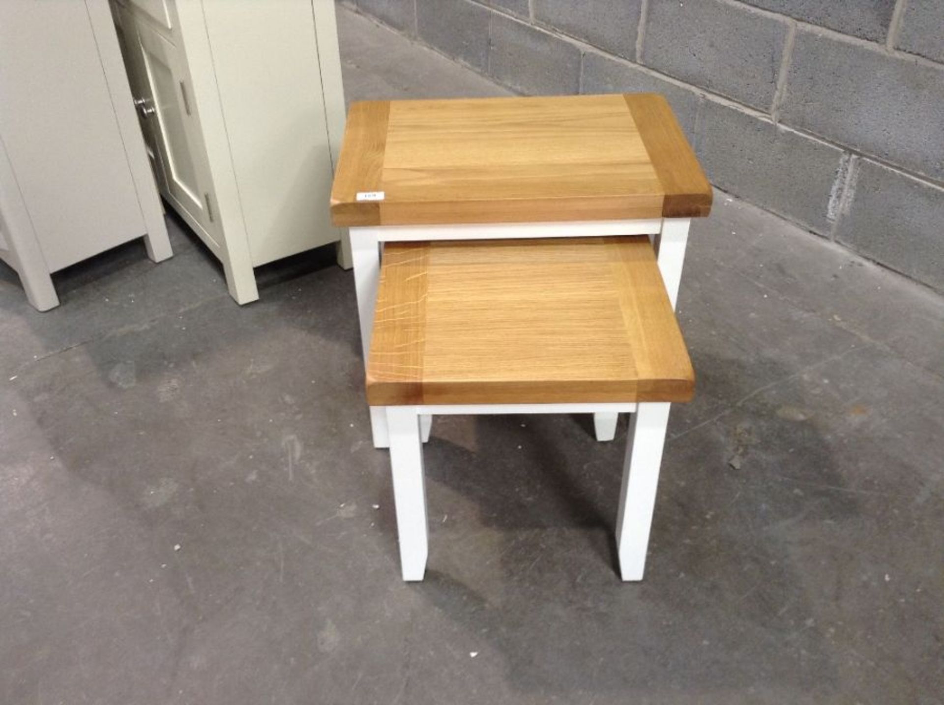 Hampshire White Painted Oak Nest of 2 Tables(B/37 -KEL P23-82)