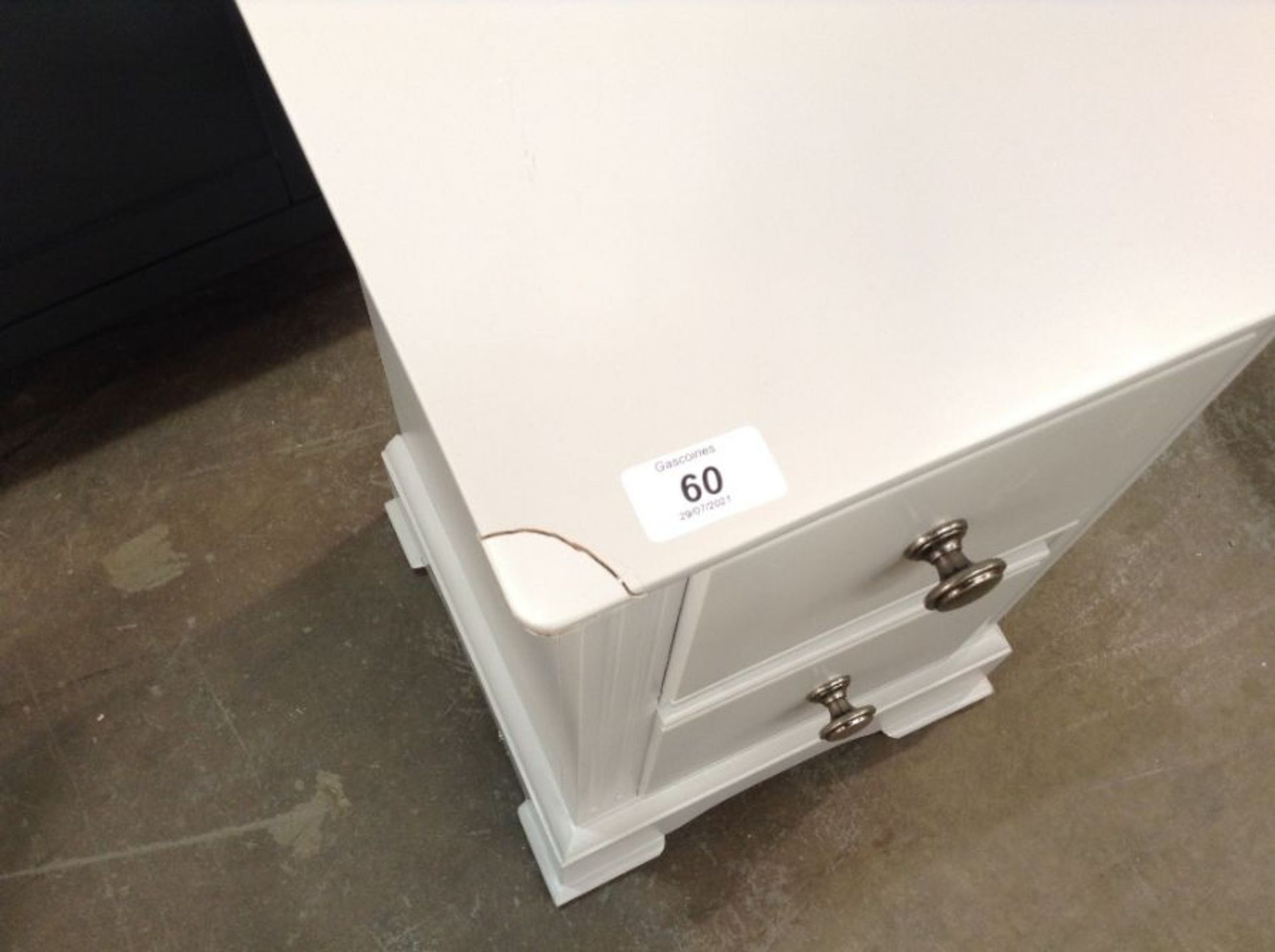 Banbury Grey Painted Small Bedside Table (A17 -BP-SBSC-G)(DAMAGED) - Image 2 of 2