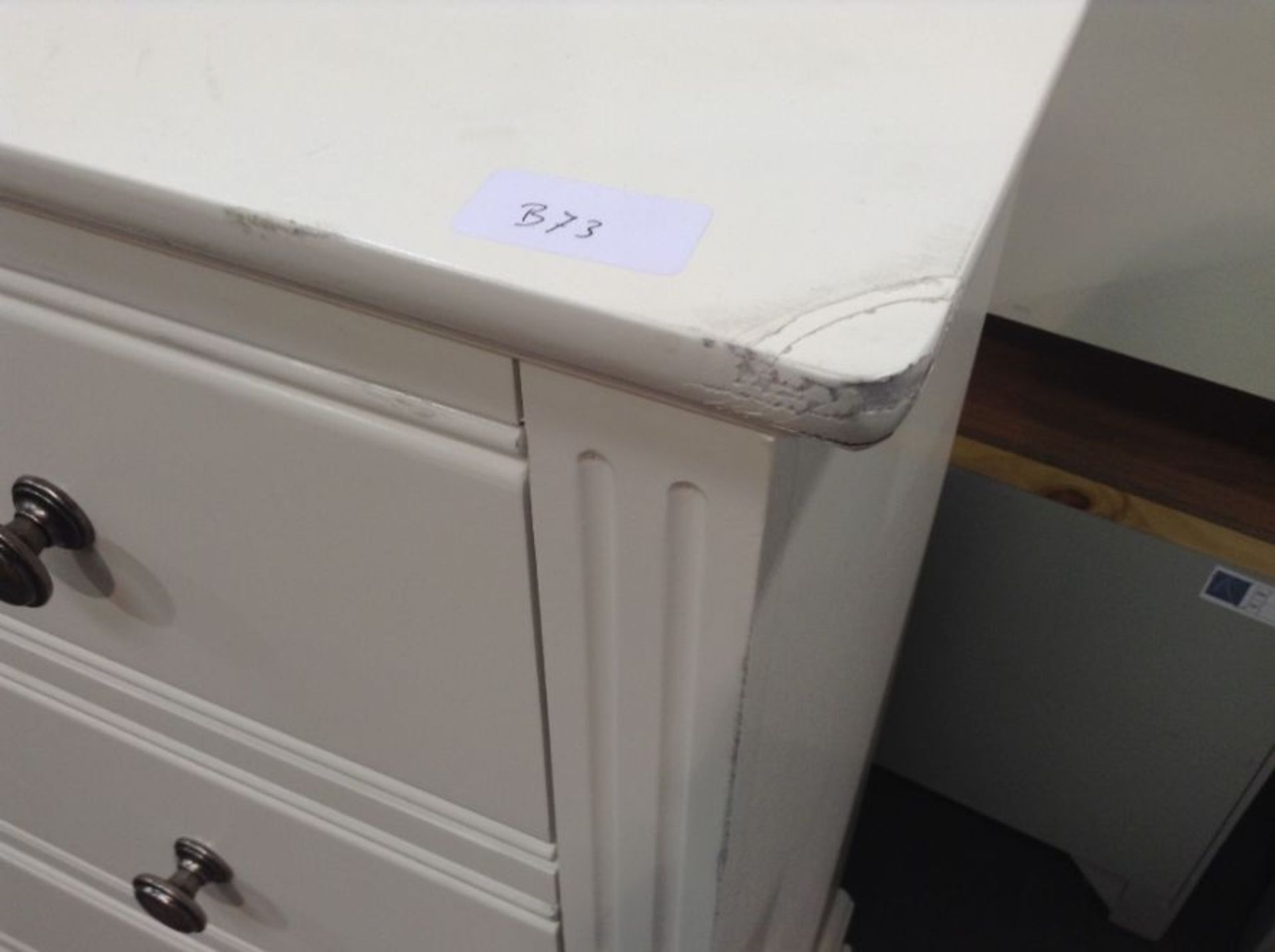 Banbury White Painted 2 Over 3 Chest(B/73 -BP-2O3-W)(damaged) - Image 2 of 2