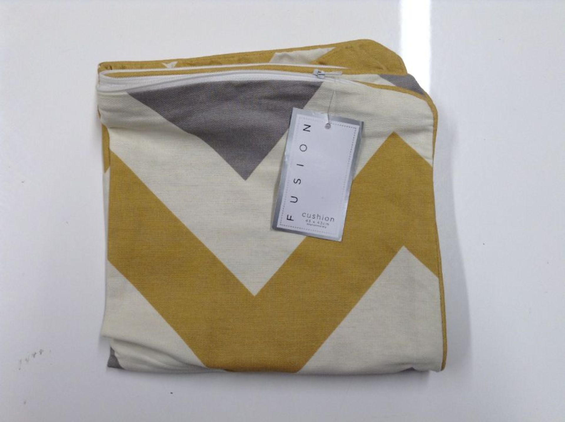 GILLESPIE COTTON CUSHION COVER 43X43CM (OCHRE MUSTARD) RRP - £8 (HAZN1955 - ) 1D