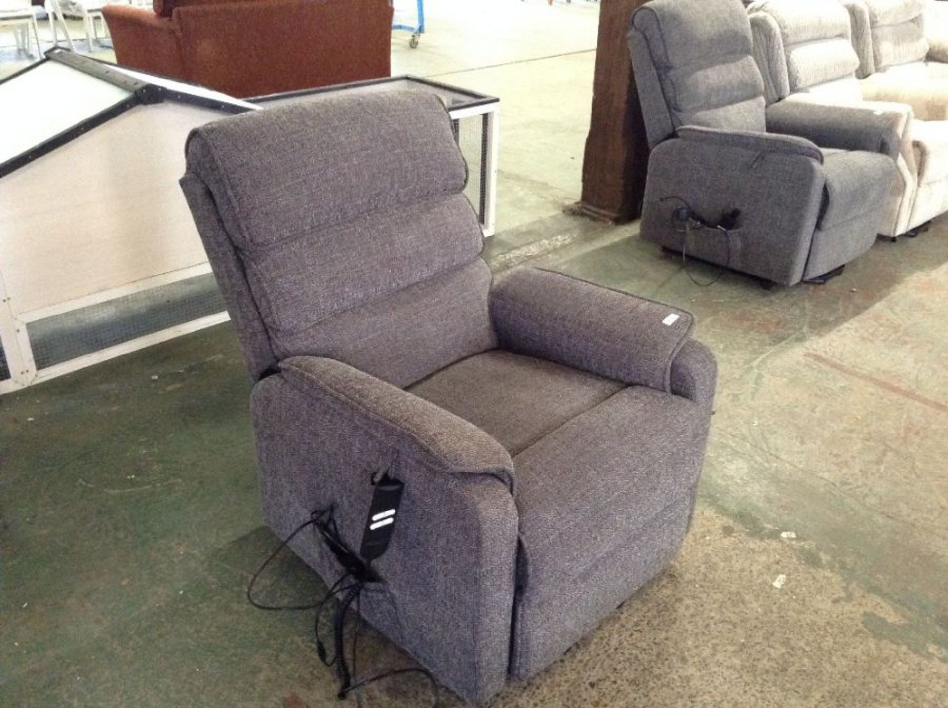 GREY RISE AND RECLINE CHAIR