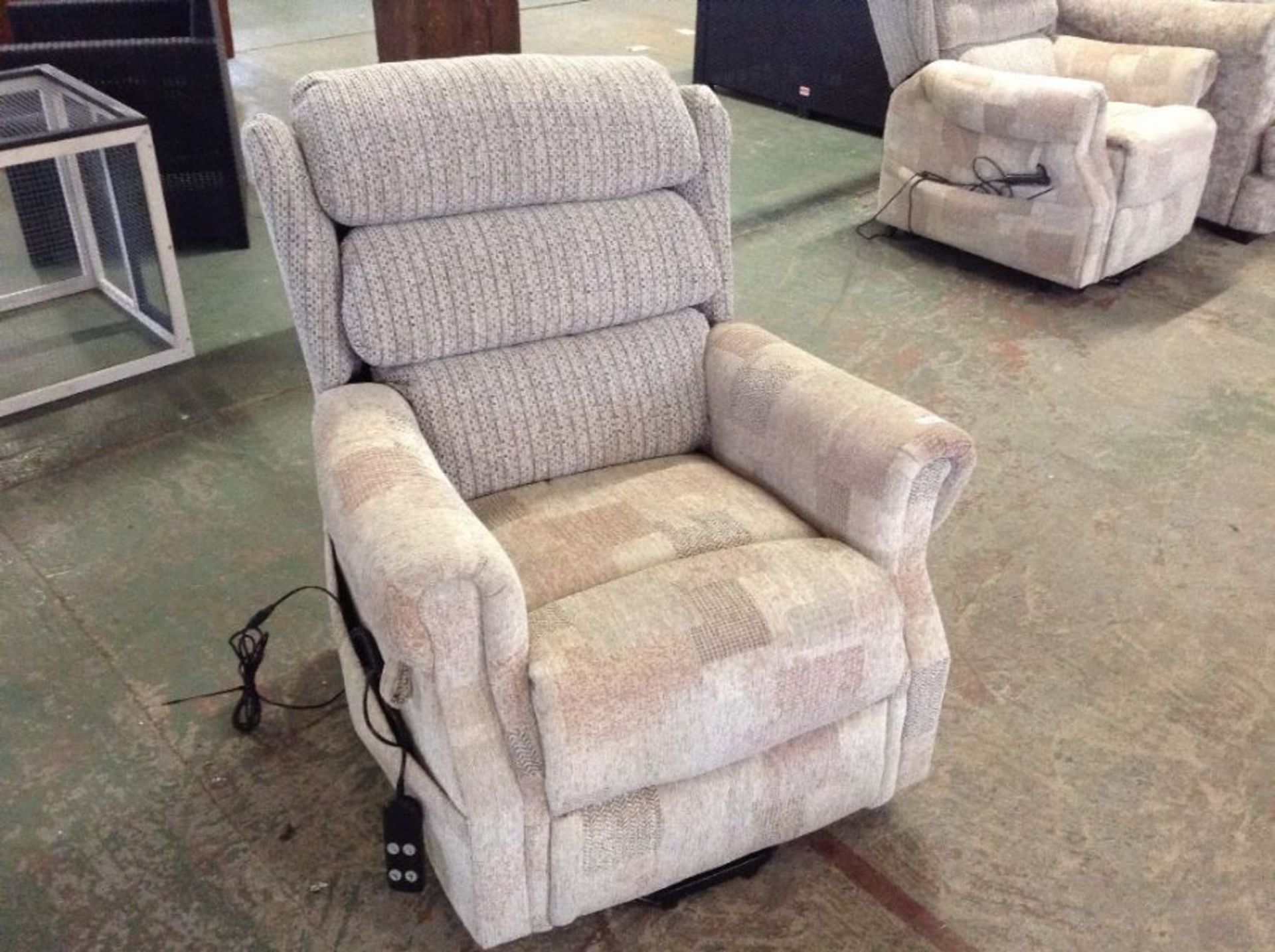 RISE AND RECLINE 2 TONE CHAIR