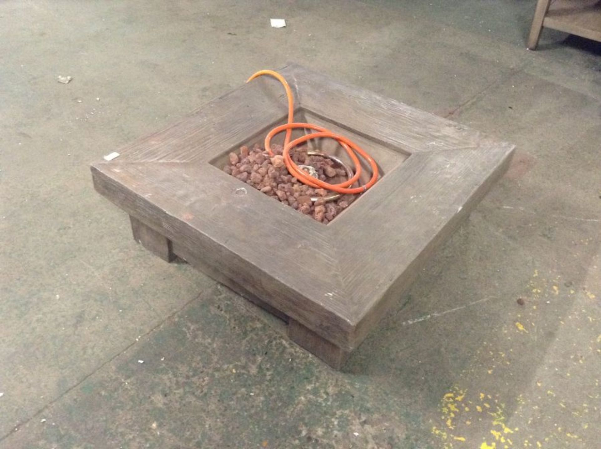 Dakota Fields,Klingensmith Retro Stone Propane Gas Fire Pit RRP -£359.99 (24295/9 -TPPE1018)