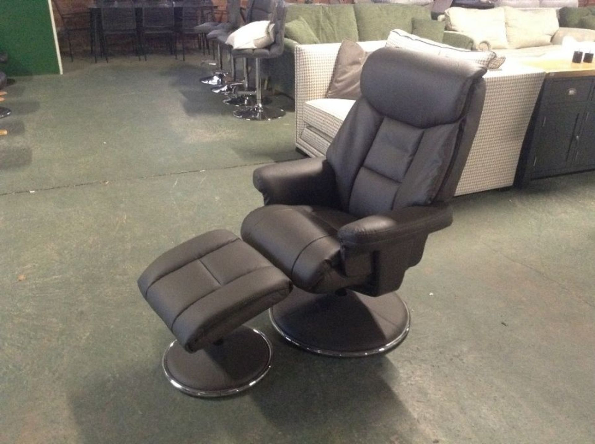 BROWN FAUX LEATHER SWIVELLING RECLINING CHAIR AND