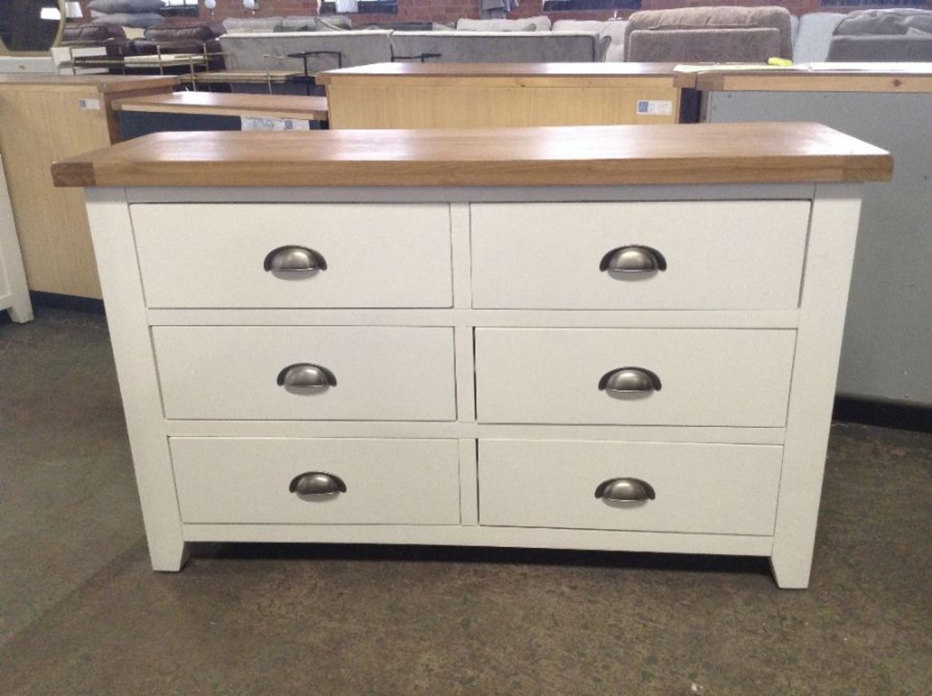 Hampshire White Painted Oak 6 Drawer Chest (G/21 -