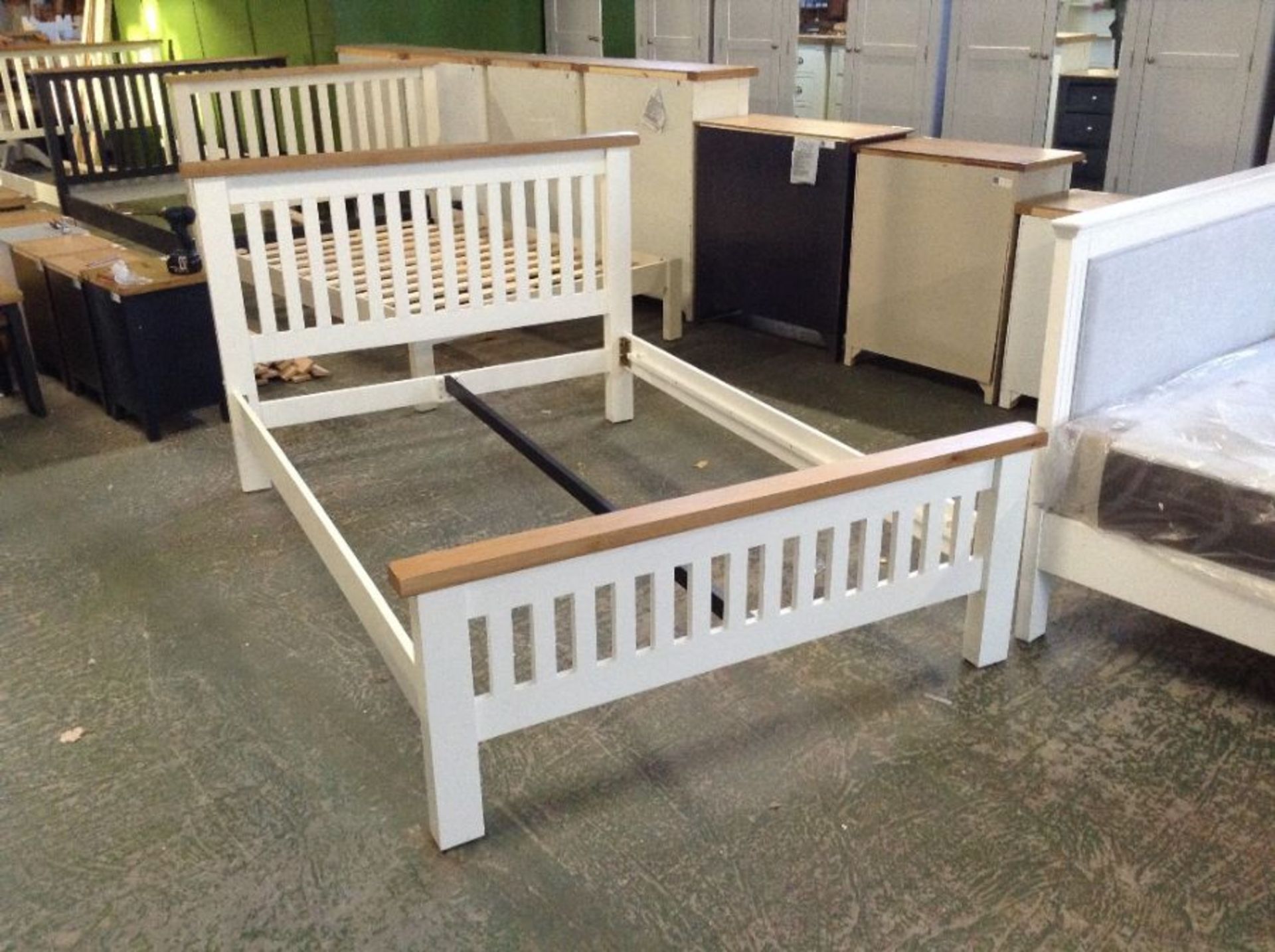 Hampshire White Painted Oak Double 4'6 Bed Frame (