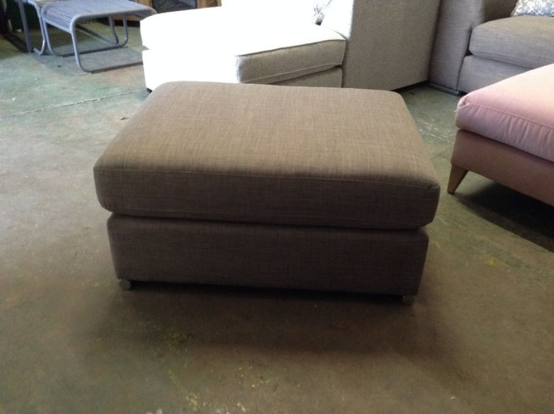 AMETHYST BROWN FOOTSTOOL (225974)