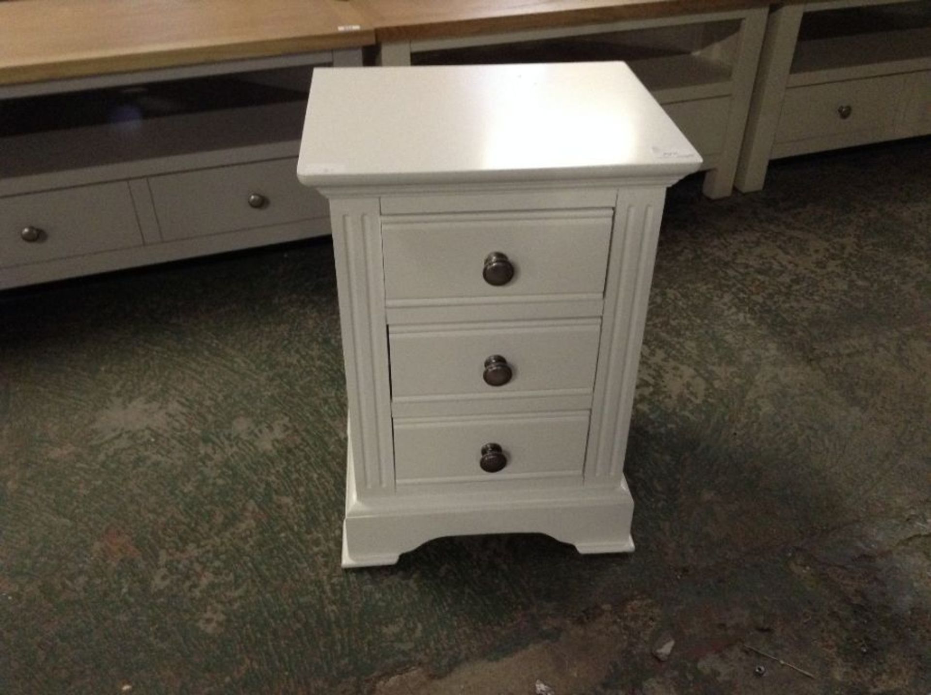 Banbury White Painted Large Bedside Table (H/82 -BP-LBSC-W)