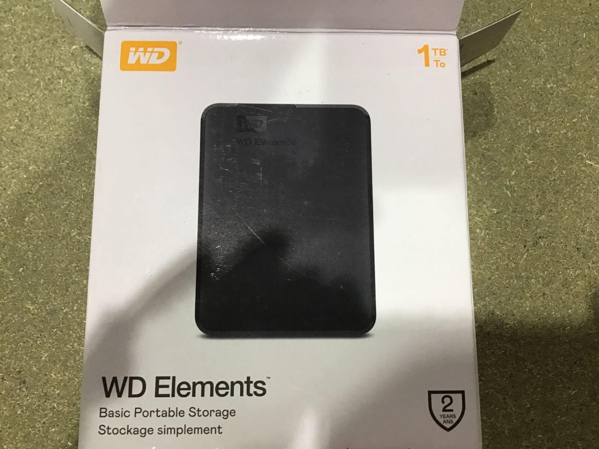 WD 1 TB Elements Portable External Hard Drive - USB 3.0, Black (WDBUZG0010BBK-WESN) - £39.57 RRP - Image 3 of 4