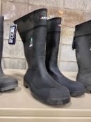 Baffin Steel Toed Rubber Boot, Size 14