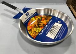 12" ALUMINUM FRY PAN W/NON-SLIP HEAT RESISTANT HANDLE, JR 63232 - NEW