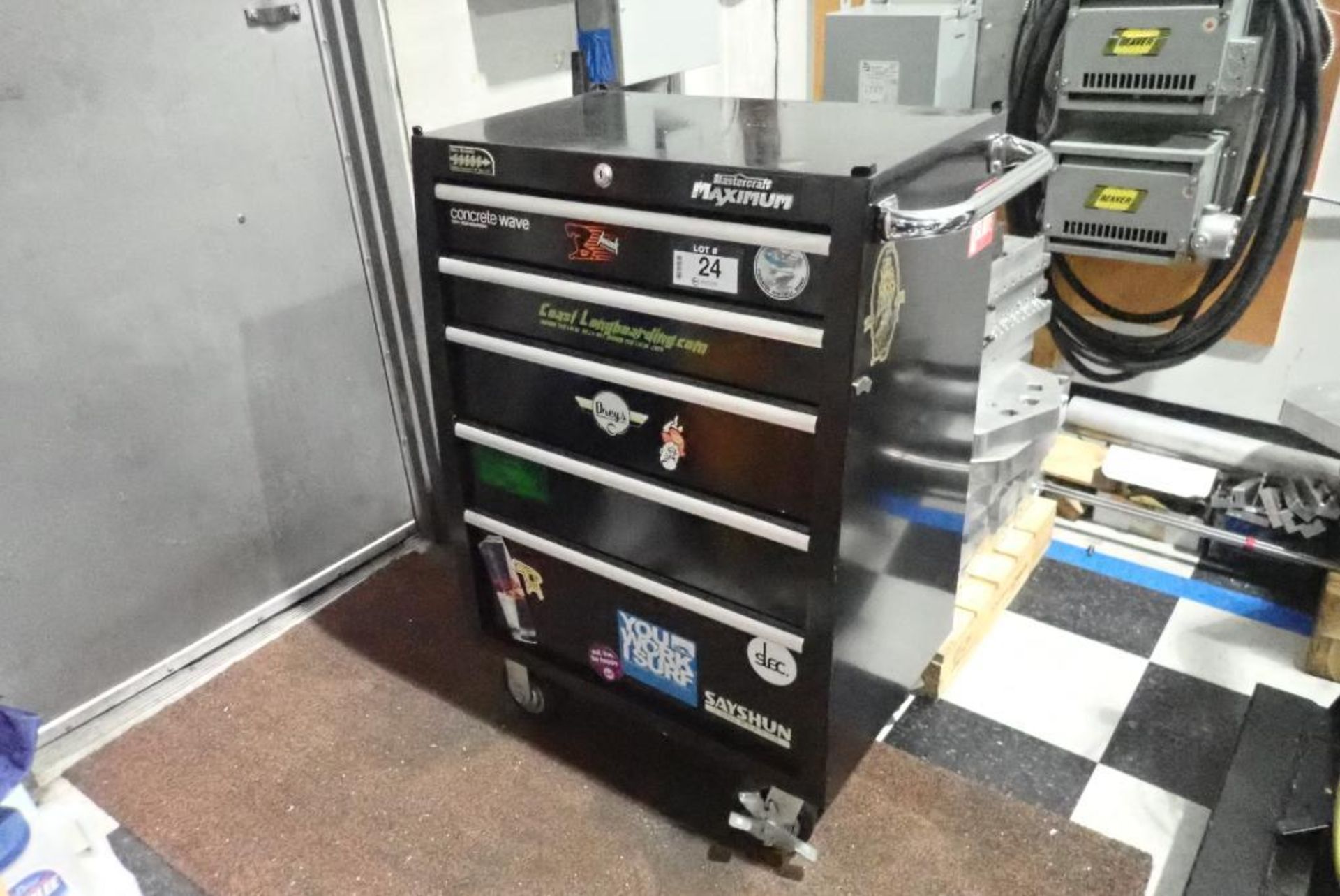 5-Drawer Roll Away Tool Cabinet and Contents.