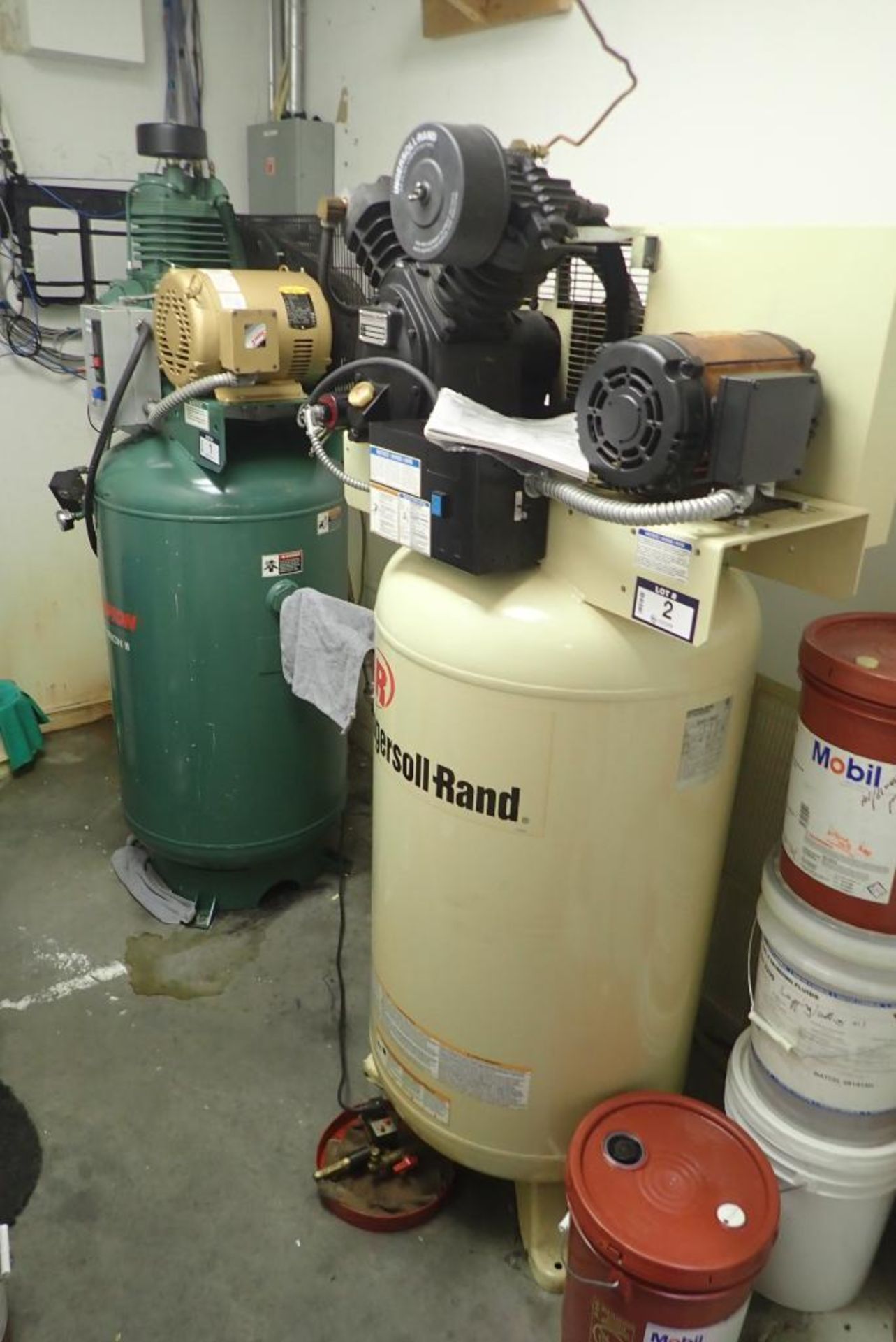 Ingersoll Rand 2475 7.5hp Twin Head Vertical Air Compressor-NOTE NEEDS NEW ELECTRIC MOTOR.