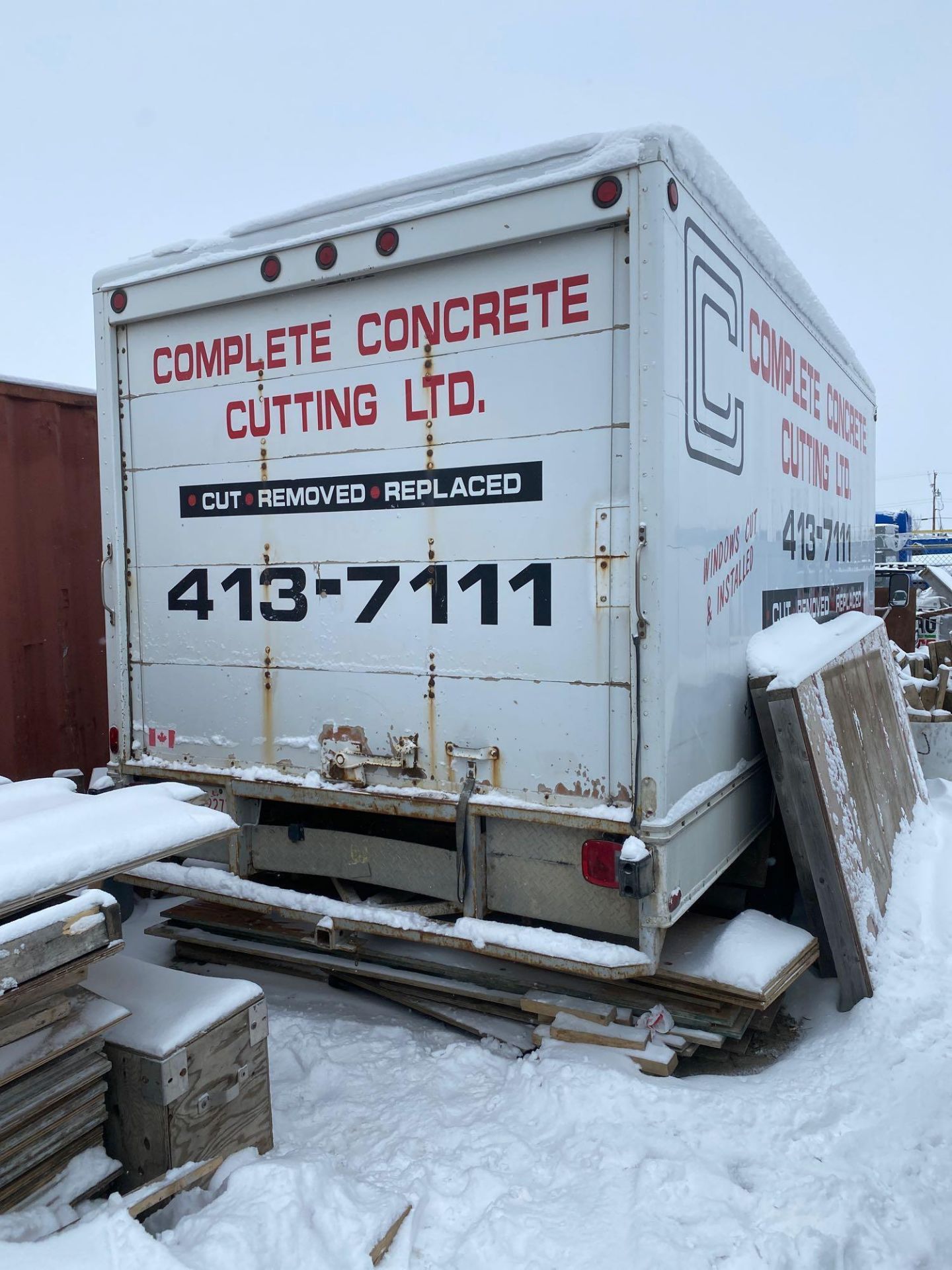 1998 Ford E-450 Diesel Van Body (For Parts or Service) VIN #: 1FDXE40F0WHA07645 - Image 6 of 7