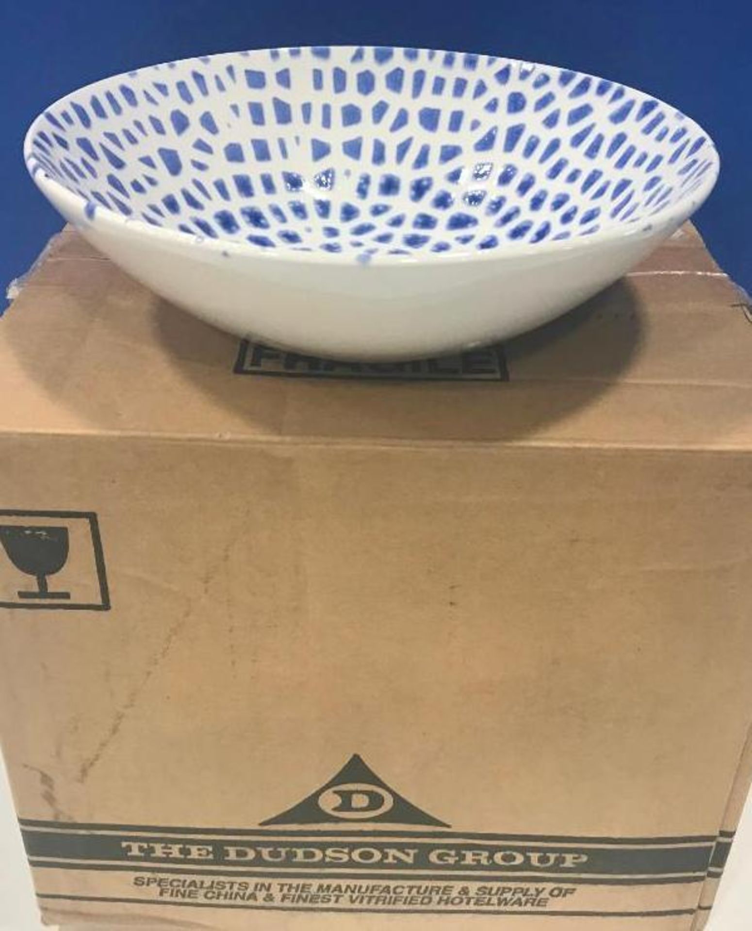 DUDSON MOSAIC BLUE CHEF'S BOWL 8" - 12/CASE, MADE IN ENGLAND - Image 3 of 6