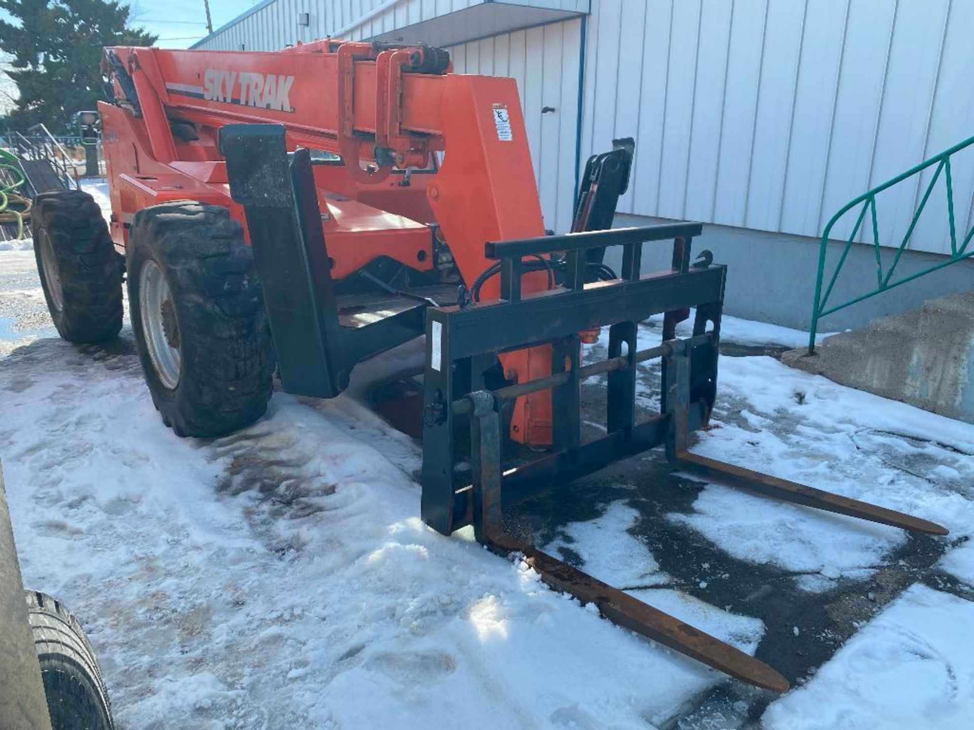 Skytrack 10042 Telehandler, 113hrs Showing, Weight: 27,000, Serial: 2234 - Image 2 of 15