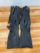 Large Rubber Gloves - Lot of 3 Pairs