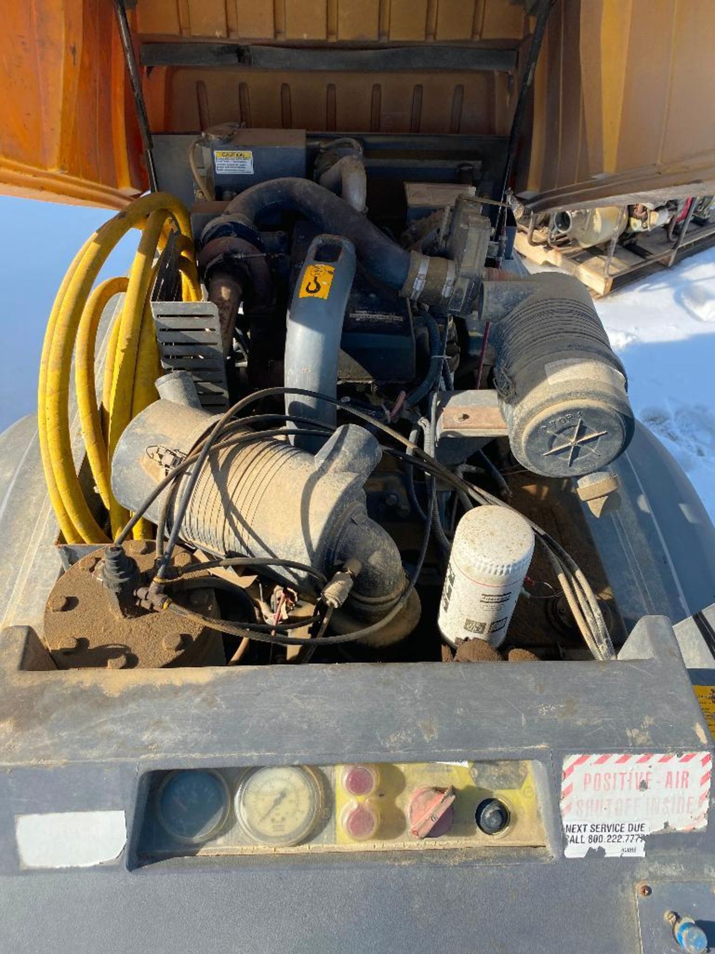 Atlas Copco XAS 185 Towable Compressor, Pintle Hitch, Approx. 5,100hrs Showing - Image 5 of 11