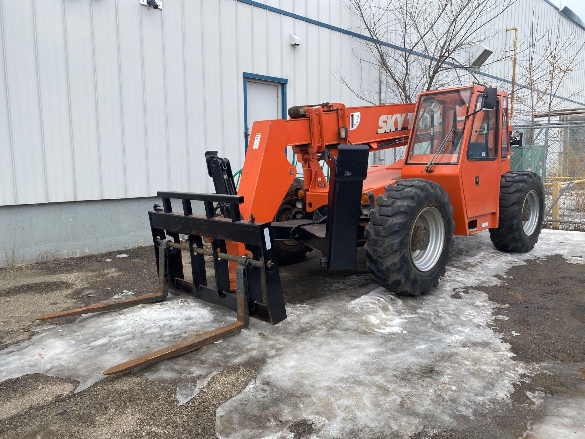 Skytrack 10042 Telehandler, 113hrs Showing, Weight: 27,000, Serial: 2234 - Image 14 of 15