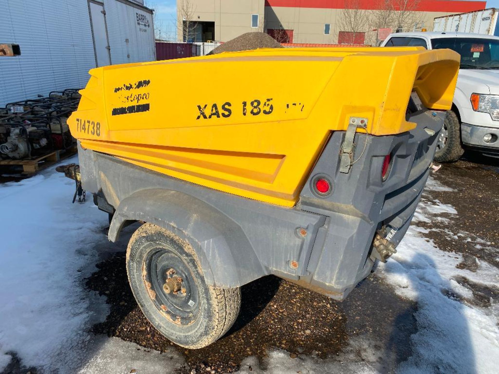 Atlas Copco XAS 185 Towable Compressor, Pintle Hitch, Approx. 5,100hrs Showing - Image 2 of 11