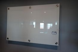 Glass 60"x40" White Board.