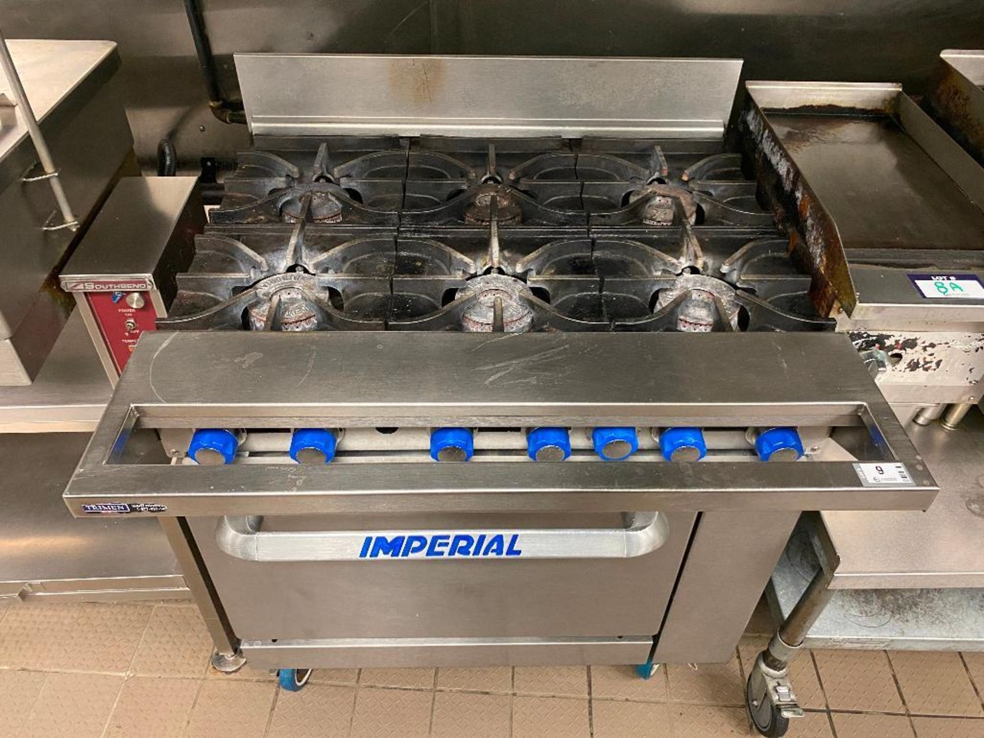 IMPERIAL 6 BURNER RANGE - NOTE: REQUIRES DISCONNECT, PLEASE INSPECT - Image 3 of 5