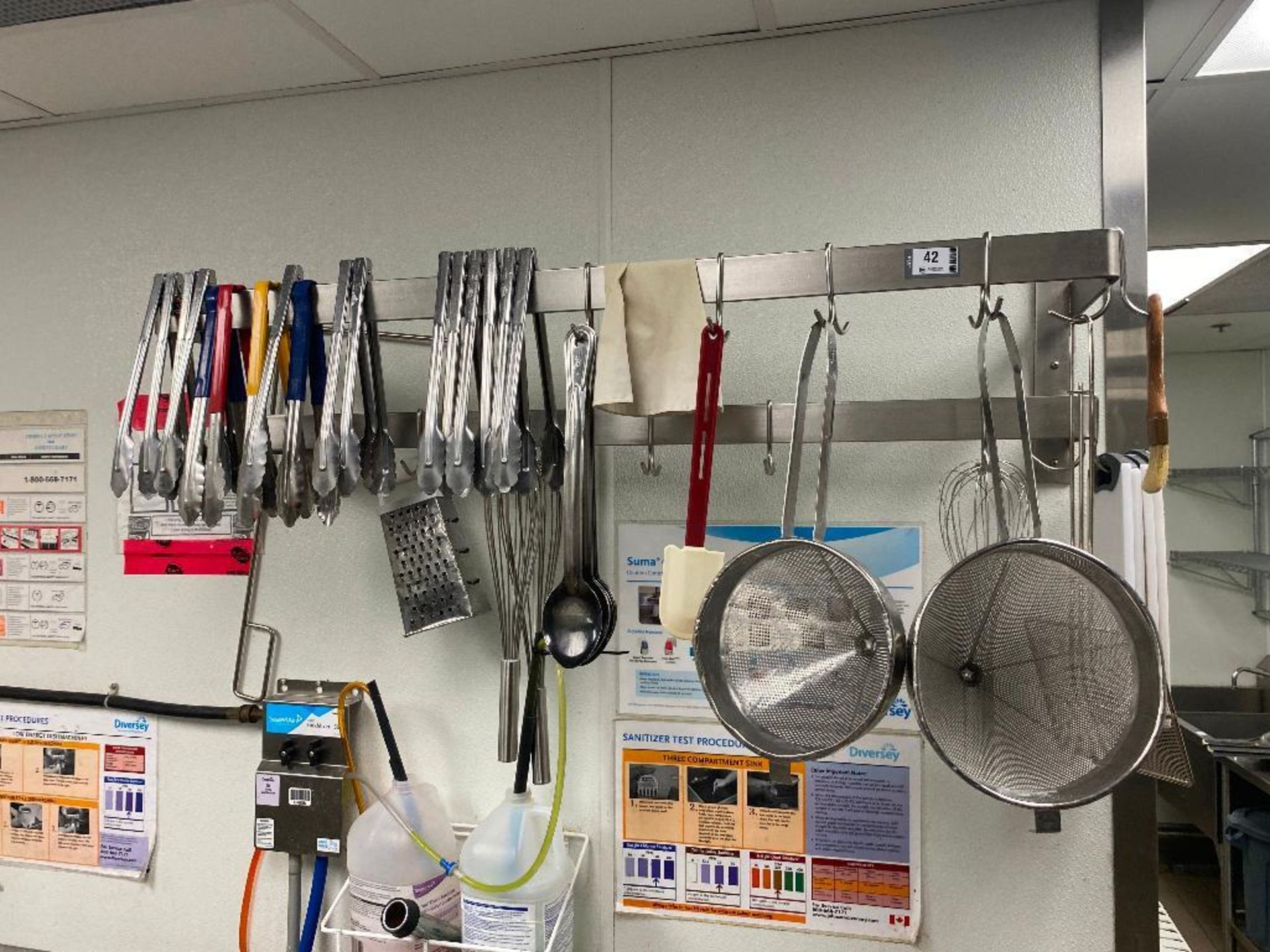 WALL MOUNTED POT SHELF WITH ASSORTED KITCHEN UTENSILS, CUTTING BOARDS & MORE - NOTE: REQUIRES REMOVA - Image 2 of 3