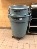 LOT OF (3) RUBBERMAID BRUTE GARBAGE BINS ONE ON DOLLY