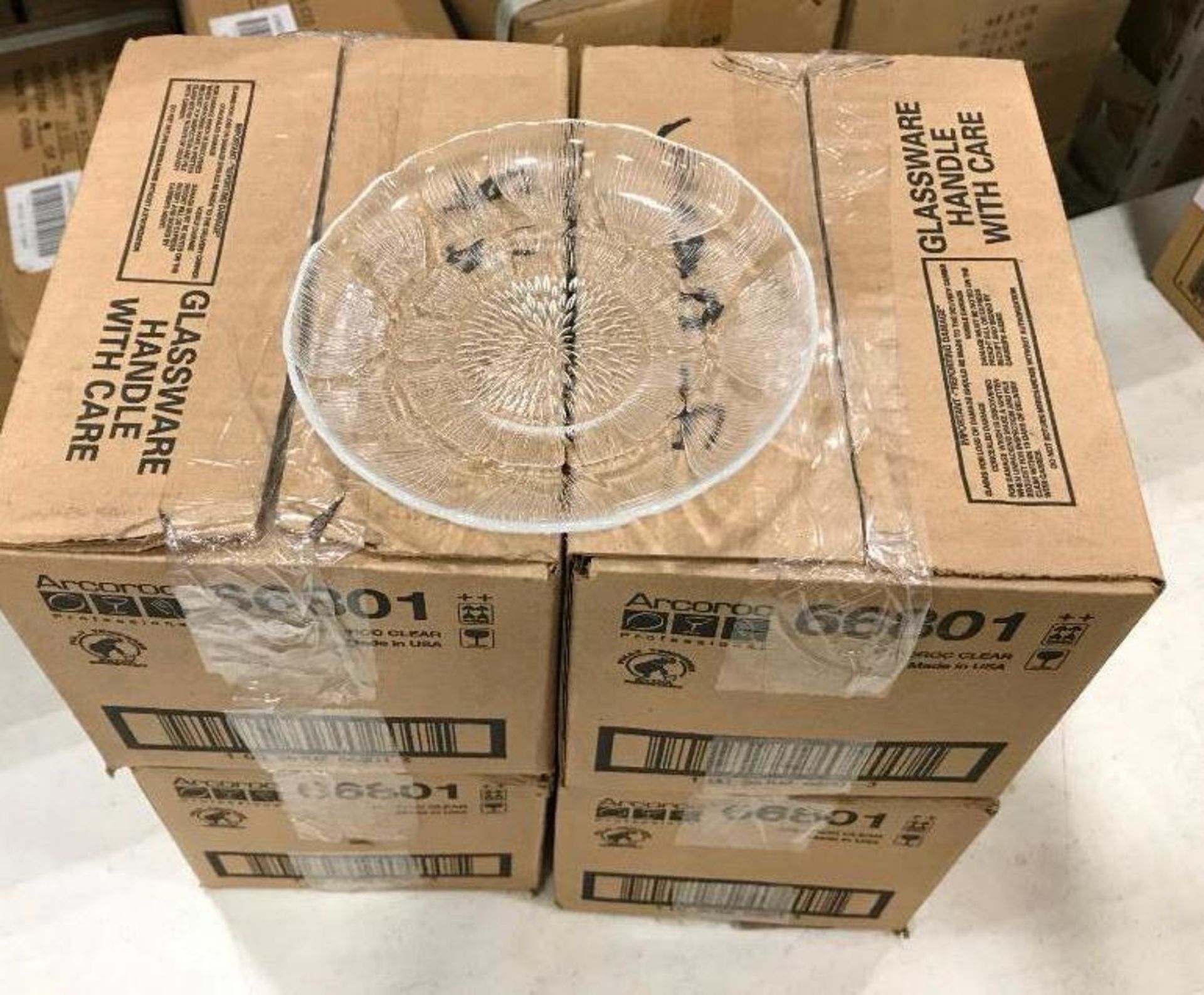 4 CASES OF FLEUR PLATE 5.5" - ARCOROC 66801 - NEW