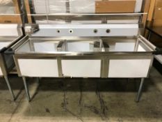 3 TUB STAINLESS STEEL SINK WITH CORNER DRAIN, 120-S3C242414, 29.5" X 77" X 43.75" - NEW