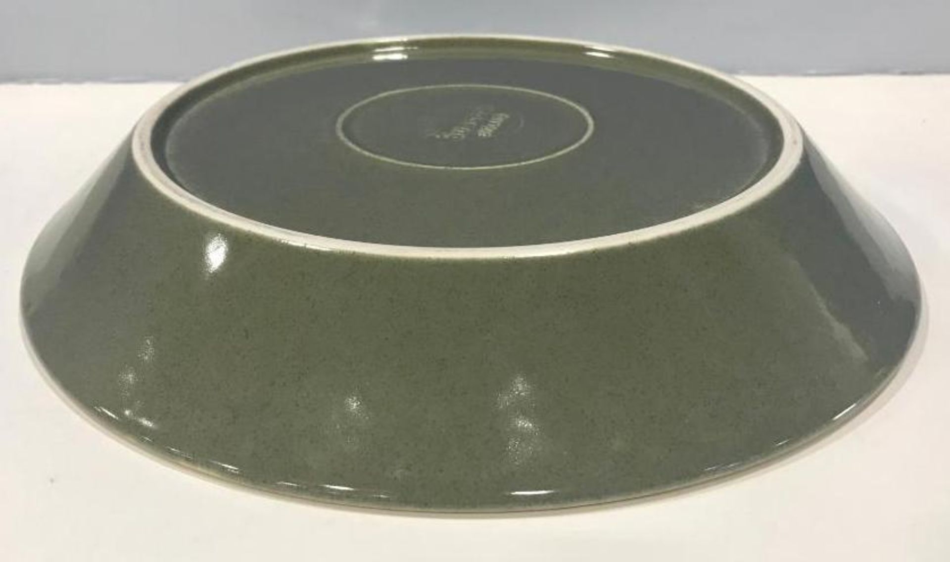 DUDSON GREEN & SAND SALAD BOWL 9.5" - 18/CASE, MADE IN ENGLAND - Image 4 of 6