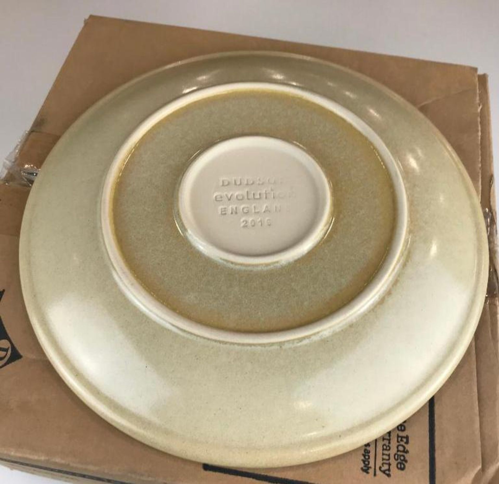 DUDSON EVO SAND COUPE PLATE 9" - 12/CASE, MADE IN ENGLAND - Image 2 of 4