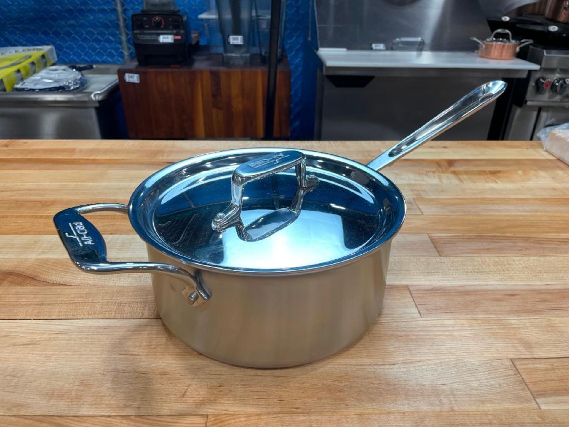 ALL CLAD D5 STAINLESS 3QT SAUCE PAN WITH LID