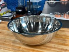 30QT STAINLESS STEEL MIXING BOWL