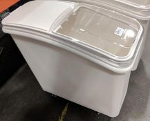 21 GALLON ROLLING INGREDIENT BIN, OMCAN 31387 - NEW