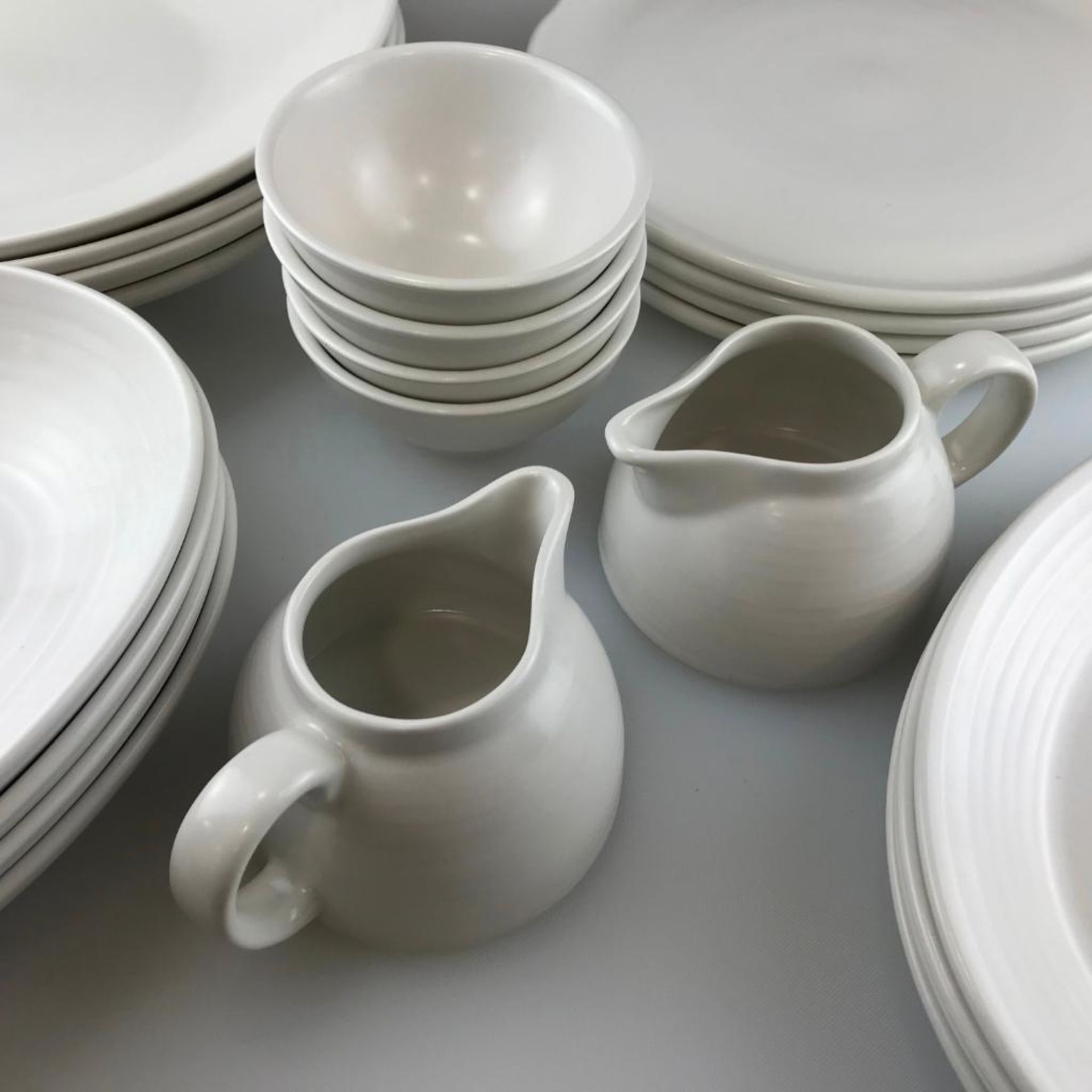 22 PIECE DUDSON EVO PEARL DINNERWARE SET, MADE IN ENGLAND - Image 6 of 8