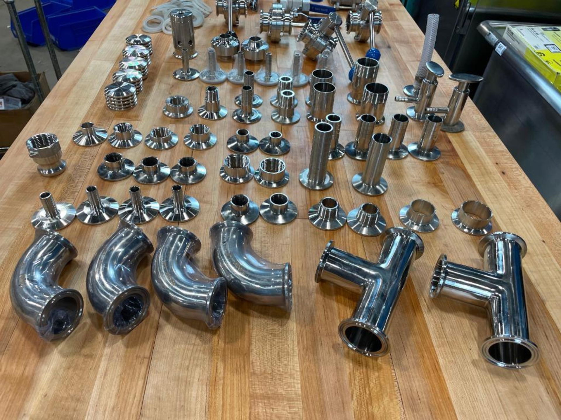HUGE LOT STAINLESS BREW FIXTURES - CLAMPS, VALVES, STEMS, STEMS/BARBS - Image 6 of 10