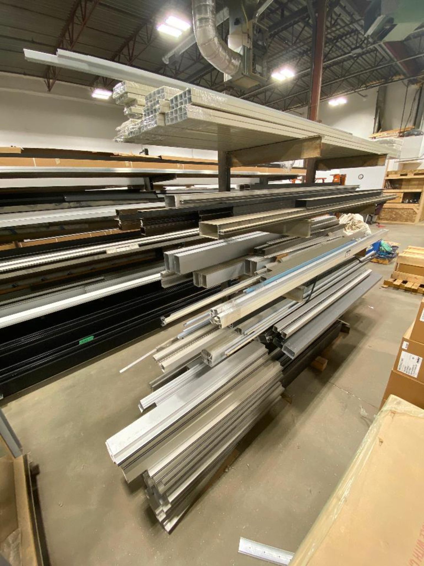 Contents of Cantilever Racking including Asst. Aluminum Tubing, Channel, etc. (Rack Not Included) - Image 3 of 4