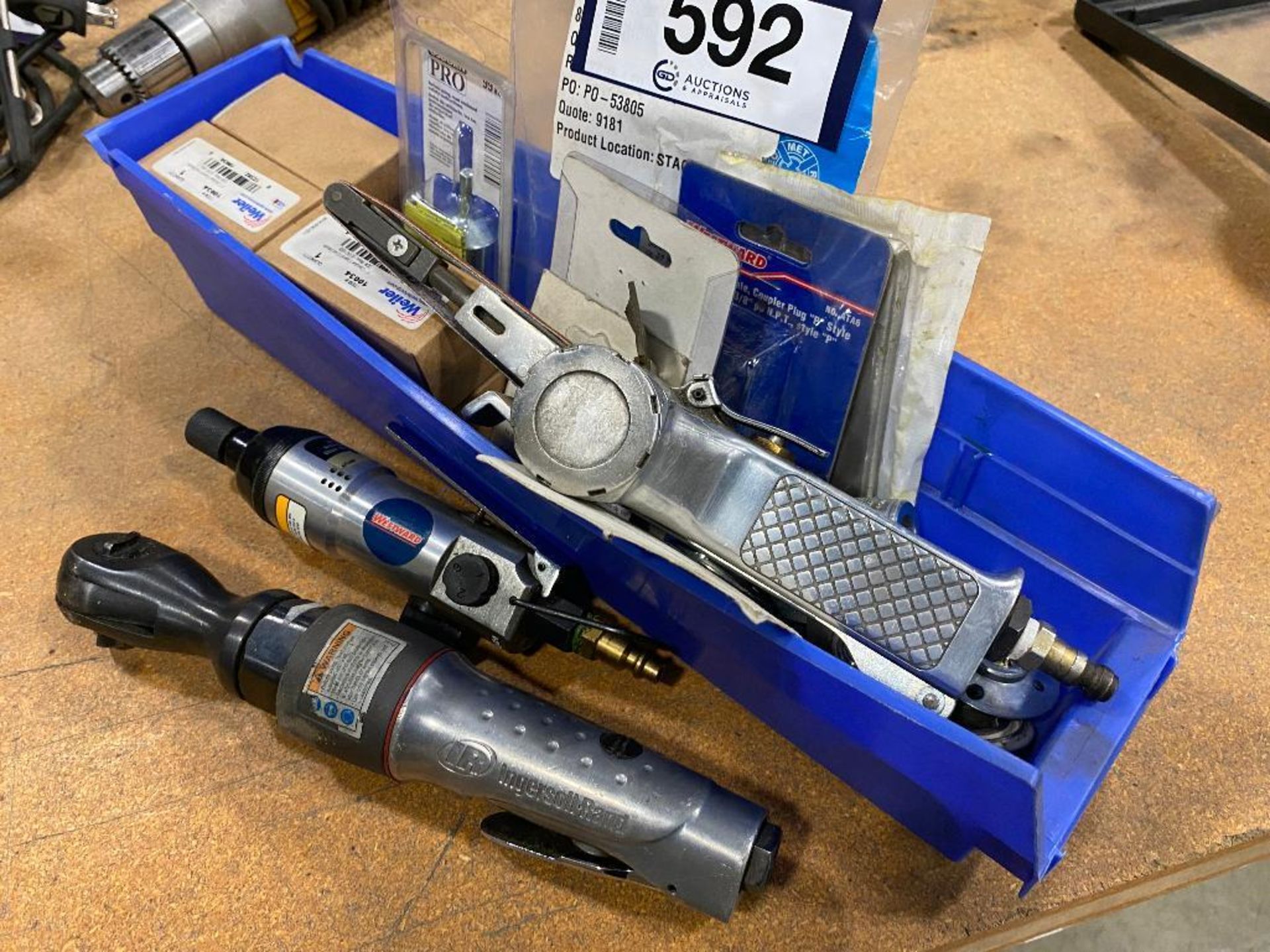 Lot of Asst. Pneumatic Air Tools including, Finger Sander, Air Ratchet, Pneumatic Die Grinder, Acces - Image 2 of 5